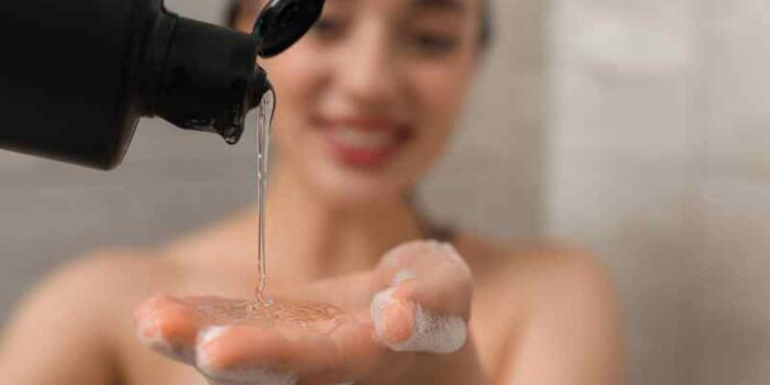 4 conseils pour choisir un shampoing en cas de dermatite séborrhéique