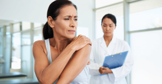Les meilleurs exercices de kinésithérapie pour soulager les douleurs d’épaule