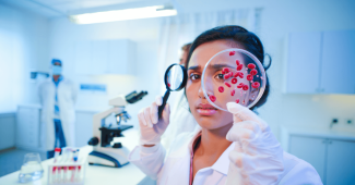 Maladie de Crohn : une signature virale découverte dans le sang