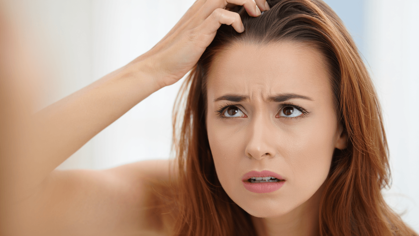Démangeaison du cuir chevelu : causes et solutions naturelles pour soulager