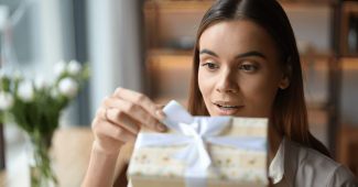 RECEVOIR UN CADEAU