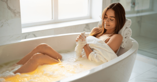 Les bienfaits insoupçonnés du bain chaud...
