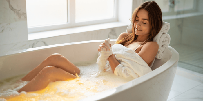 Les bienfaits insoupçonnés du bain chaud...