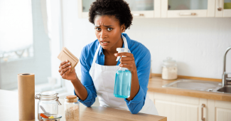 Comment fabriquer vos propres lingettes désinfectantes maison en quelques minutes seulement