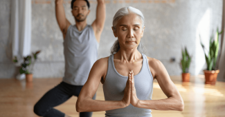 Comment améliorer l'équilibre grâce au yoga
