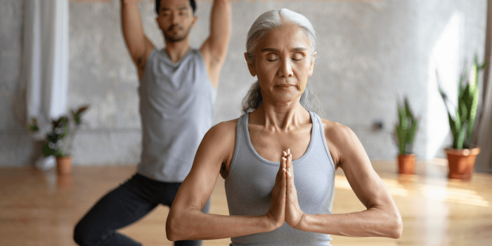 Comment améliorer l'équilibre grâce au yoga