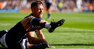 Traiter l'entorse à la cheville du footballeur